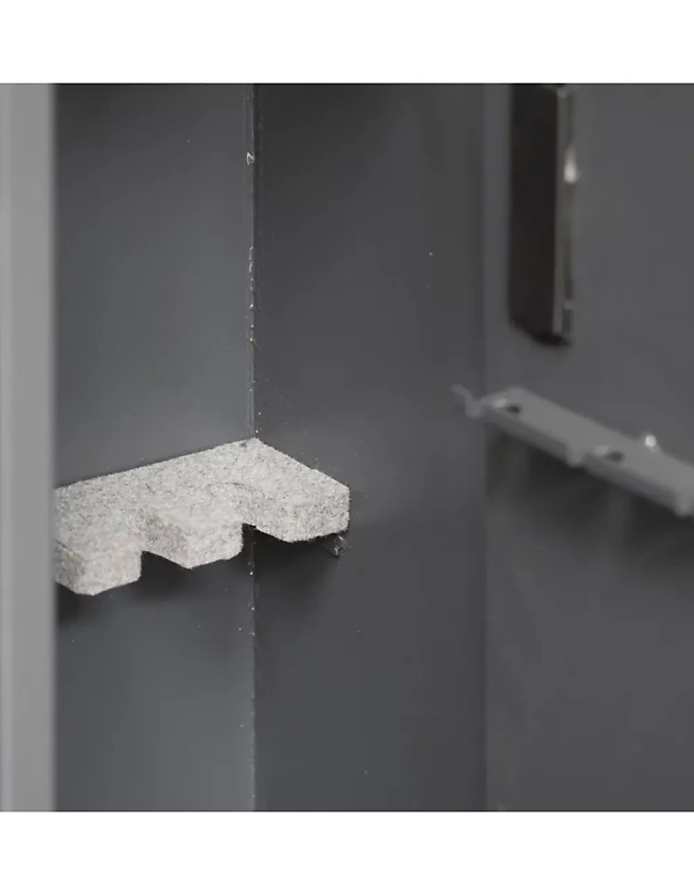 Thirard Armoire à fusils Monteria, fermeture électronique à code, 4 pênes, capacité de 10 fusils -