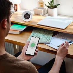Prise Programmable-Assistant économie d'énergie Ecojoko avec capteur