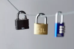 Smith & Locke Cadenas, Antivol-Cadenas à combinaison en aluminium coloris bleu l.21 mm anse en acier