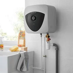 Ariston Chauffe-eau électrique Andris black 15L sur évier