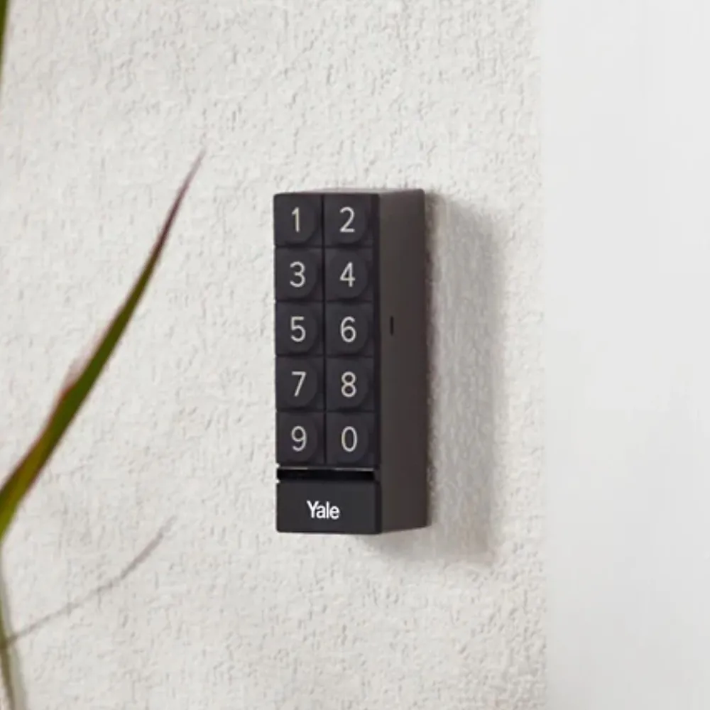 Yale Clavier à code connecté noir compatible serrure connectée