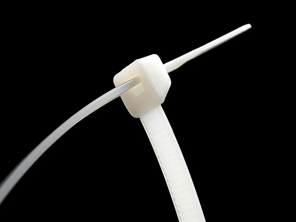 Velamp Fixation Et Raccordement Du Câble-Colliers de fixation en nylon. Blancs. 2,5x100 - 100pces