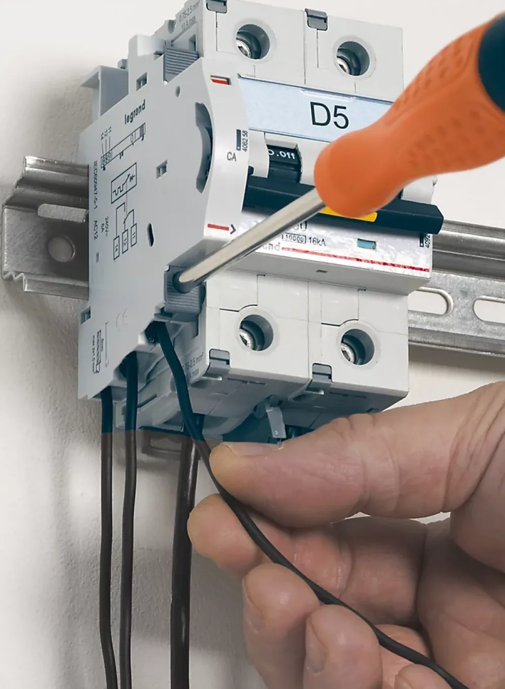 Legrand Autre Commande Modulaire-Contact auxiliaire inverseur 6 A - 250 V~