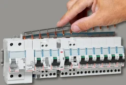 Legrand Autre Commande Modulaire-Contact auxiliaire inverseur 6 A - 250 V~