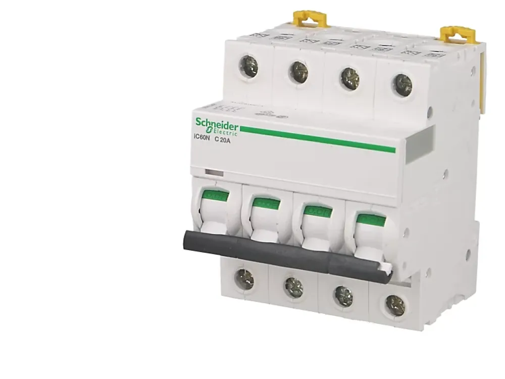 Schneider Electric Disjoncteur modulaire tétrapolaire Schneider ic60n 16A courbe C