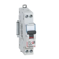 Legrand Disjoncteur Et Coupe-Circuit-Disjoncteur Phase + neutre 32A