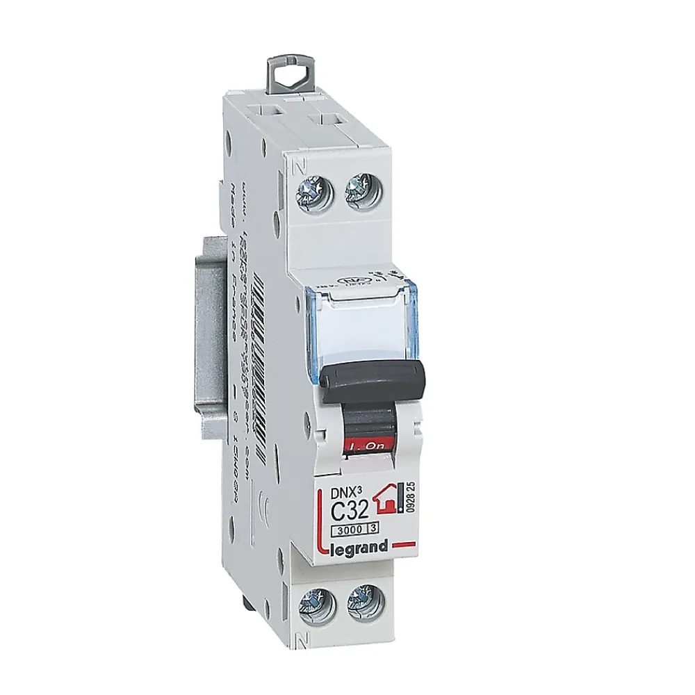 Legrand Disjoncteur Et Coupe-Circuit-Disjoncteur Phase + neutre 32A
