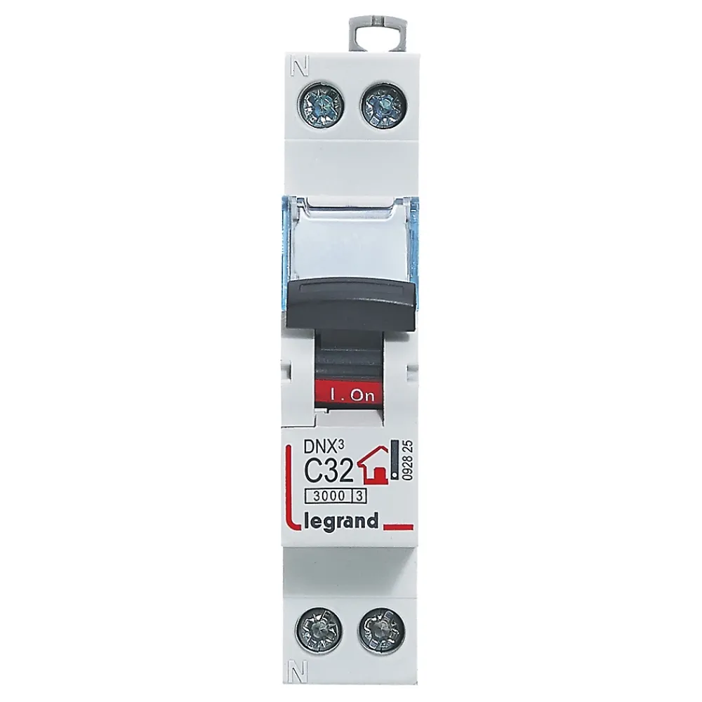 Legrand Disjoncteur Et Coupe-Circuit-Disjoncteur Phase + neutre 32A