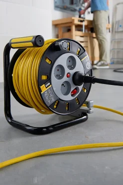 Diall Enrouleur de bricolage HO5VVF 3G1.5mm² 25m