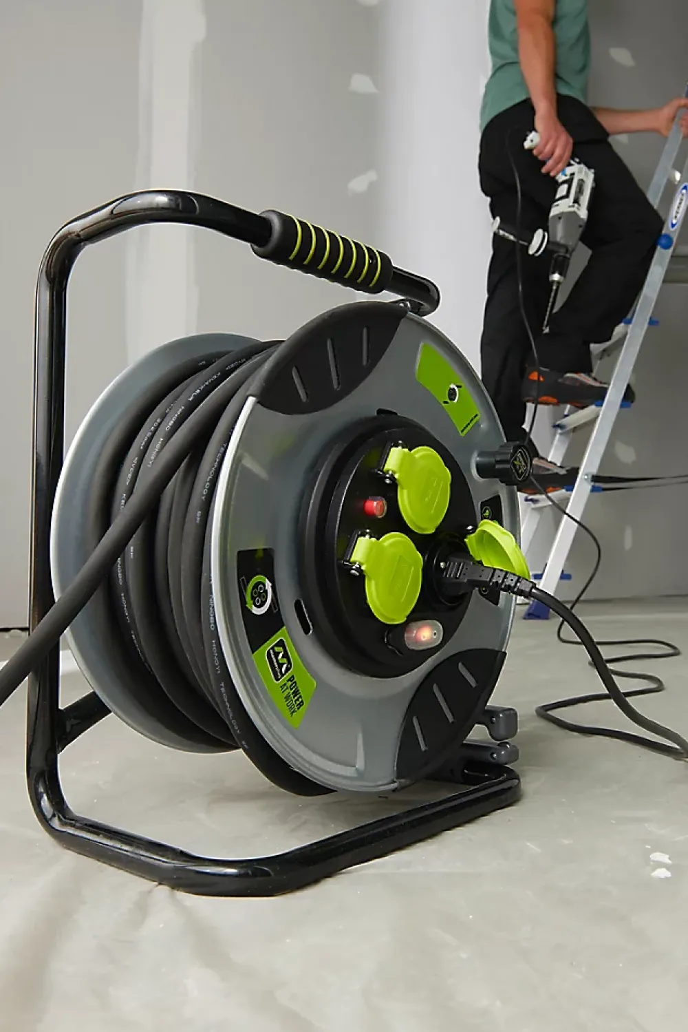 Masterplug Enrouleur de chantier Diall H07RNF 3G1 5mm² 25m