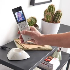 Blyss Visiophone-Ensemble interphone vidéo sans fil avec bouton pour l'extérieur Wilks