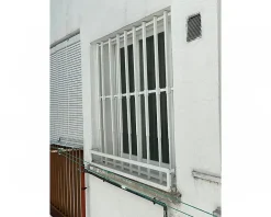 Adaptta Cerrajería Adaptable Grille de défense réglable pour fenêtre (largeur et hauteur) de 55x55 cm à 100x100 cm blanche