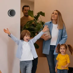 Kyf Kit Alarme Évolutif 868 Mhz connecté Wifi 2,4Ghz avec Sirène 90dB Flash LED intégré
