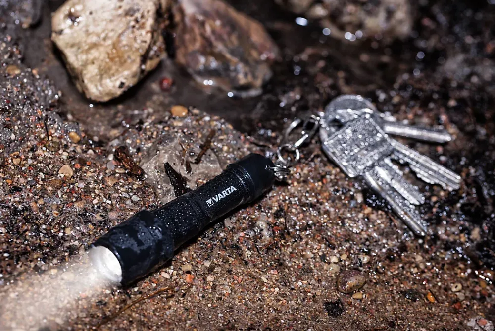 Varta Lampe Torche-Lampe torche porte-clé indestructible 12 lumens