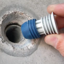 Sopgal Lot 10 Bouchon d'étanchéité hydro-expansible pour tubes muraux. Se dilate avec eau, obturant trous dans murs après le décoffrage