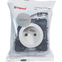 Legrand Mécanisme de prise de courant avec terre Céliane 16A blanc