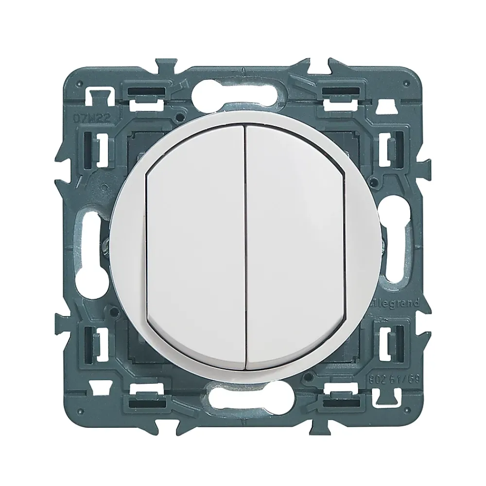 Legrand Interrupteur Encastrable-Mécanisme double poussoir Céliane 6A blanc