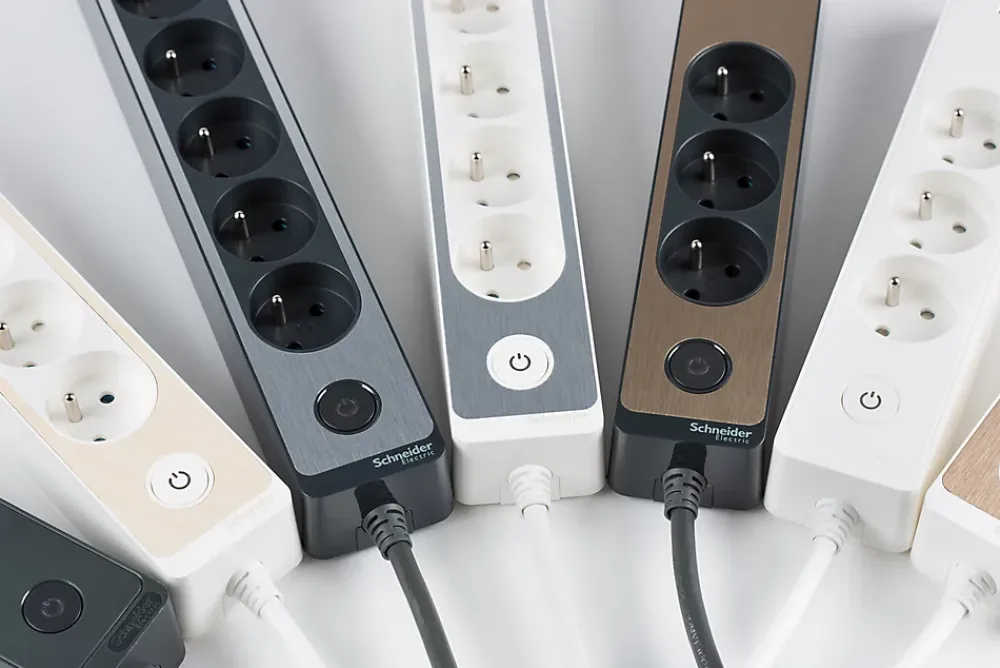 Schneider Electric Multiprise 5 prises Odace blanc 3 m