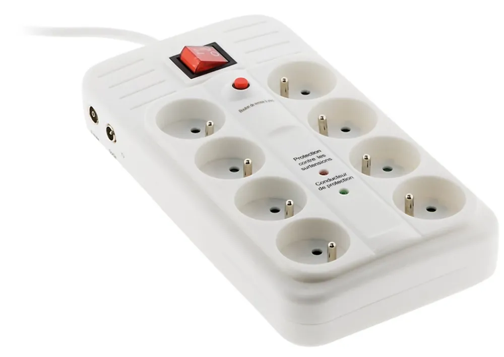 Zenitech Parafoudre 8 prises + interrupteur