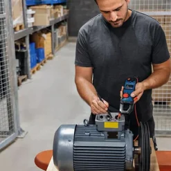 Bosch Pince multimètre True RMS GMC 600-15 Professional , 600 A, 600 V, IP54