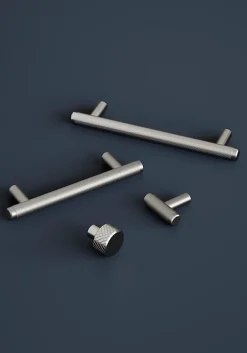 GoodHome Poignée de meuble en T Irus acier effet nickel satin gris l.168mm x l.12mm x H. 35mm entraxe 128mm