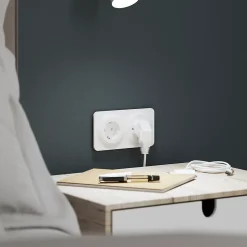Jacobsen Prise Encastrable-Prise avec terre affleurante Espen blanc à composer