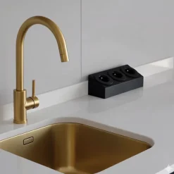 Cuisissimo Prise Encastrable-Prise cuisine BARRY - Bloc 3 prises Soft Touch noir