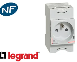 Legrand Prise de courant modulaire 2P+T 16A