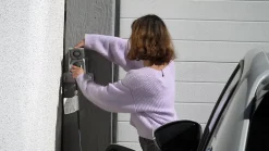 Legrand Prise de courant étanche Green'up pour véhicule électrique + patère de sécurité