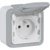 Legrand Interrupteur Étanche-Prise étanche 2P + T PLEXO complet en saillie 16 A IP 55 - 069731