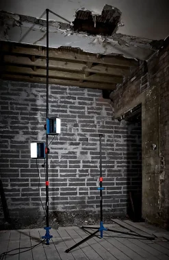 Erbauer Projecteur de chantier double sur pied à LED filaire Lewo 1600 lumens (20W)