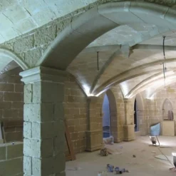 Idroless Etanchéité Du Mur Intérieur-Superconsolidant pour murs humides (5 L + pulvérisateur 2 L) - Restaure la dureté des surfaces et prévient la désagrégation