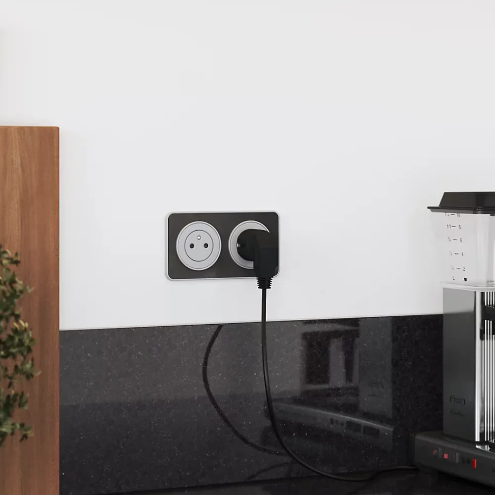 Jacobsen Triple prise avec terre prêt câblée Espen aluminium composable